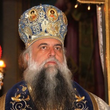 Arhiepiscopul Râmnicului îi îndeamnă pe credincioși să respecte recomandările statului contra Covid-19