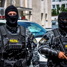 VIDEO. CJ Vâlcea le asigură echipamente mascaților de la Poliție și Jandarmi