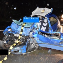 UPDATE: ACCIDENT la RÂUL VADULUI! Șoferul autoturismului a murit la spital