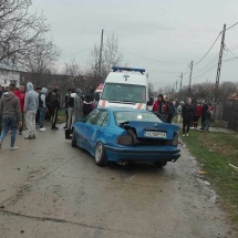 FOTO: Un BMW de VÂLCEA, implicat într-un ACCIDENT în OLT
