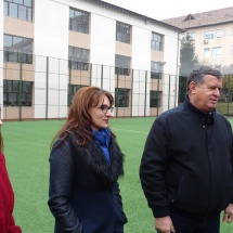 FOTO: Inaugurare la Liceul de Arte ”Victor Giuleanu” din Râmnicu Vâlcea. Teren de sport modernizat