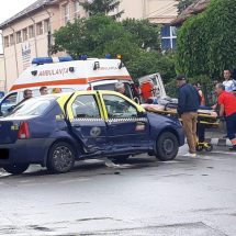 FOTO. ACCIDENT cu VICTIME pe strada Mărășești, în RÂMNICU VÂLCEA