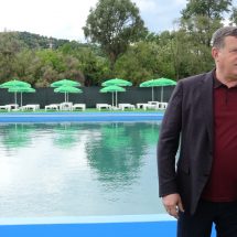 FOTO. Un nou bazin cu apă sărată a fost inaugurat la Ştrandul Ostroveni