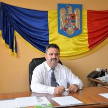 Continuă investițiile de anvergură la Mihăești. Primarul a depus la CNI un proiect de finanțare pentru asfaltarea străzilor