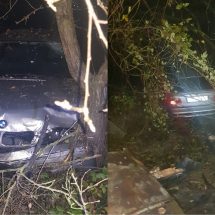 FOTO – ACCIDENT SPECTACULOS în VÂLCEA. A „aterizat” cu BMW-ul într-o gospodărie, iar apoi a fugit