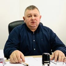 Primarul Cosac vrea apă şi canalizare în toată comuna Vlădeşti