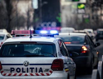 Tineri prinși cu droguri de polițiștii din Vâlcea