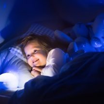 Care sunt cele mai benefice lumini pentru camera copilului? Iată ce recomandă experții!