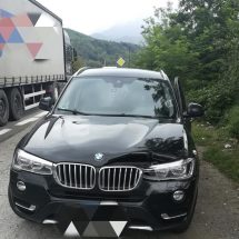 FOTO. ACCIDENT pe VALEA OLTULUI între un TIR și un BMW