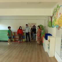 FOTO. Primarul Mircia Gutău continuă verificarea lucrărilor realizate la grădiniţele din Râmnic: au fost finalizate modernizările de la Grădiniţa Nord 2