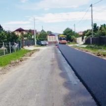 VIDEO. Lucrări de asfaltare la Fedeleșoiu, în comuna Dăești!
