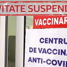 DECIZIE. Trei centre de vaccinare din Vâlcea își suspendă activitatea