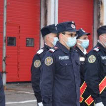 FOTO – Ceremonie militară la ISU Vâlcea pentru numiri în funcții și avansări în gradul următor înainte de termen