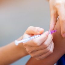 VÂLCEA: Şapte copii între 5 şi 11 ani au fost vaccinați împotriva COVID-19 în prima zi a campaniei