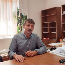 Asfaltarea drumurilor de interes local, o prioritate pentru primarul din Tomșani
