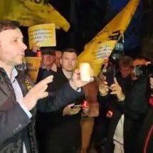 <strong>AUR Râmnicu Vâlcea, protest contra comasării alegerilor</strong>