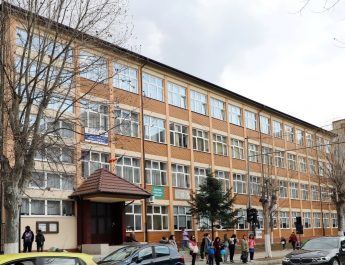Patru elevi de la Școala „Mihai Eminescu” din Râmnicu Vâlcea s-au calificat la olimpiade naționale