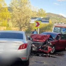 ACUM: Accident grav pe cel mai aglomerat drum al județului. PATRU RĂNIȚI